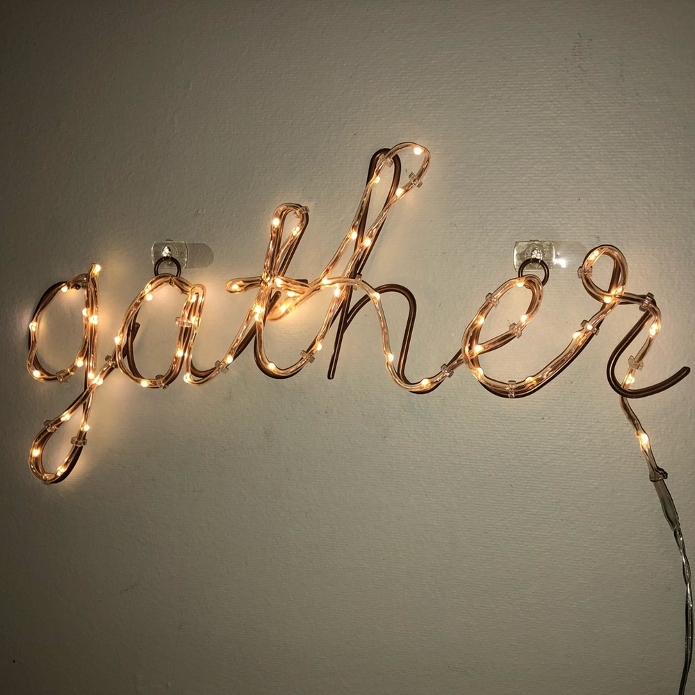 ‘Gather’ light up wall decor